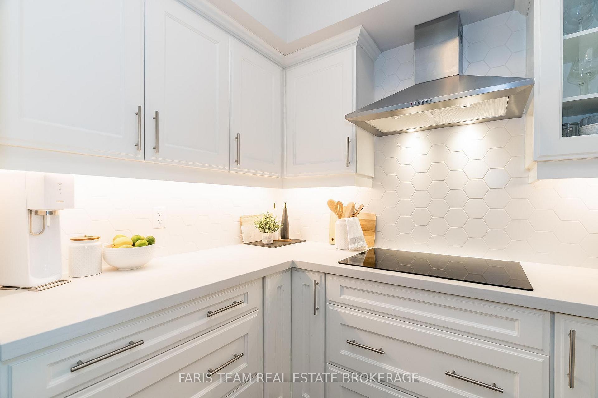 Photo 5 of Unit 410, 54 Koda Street, Barrie, Rural Barrie Southwest — HOMEH