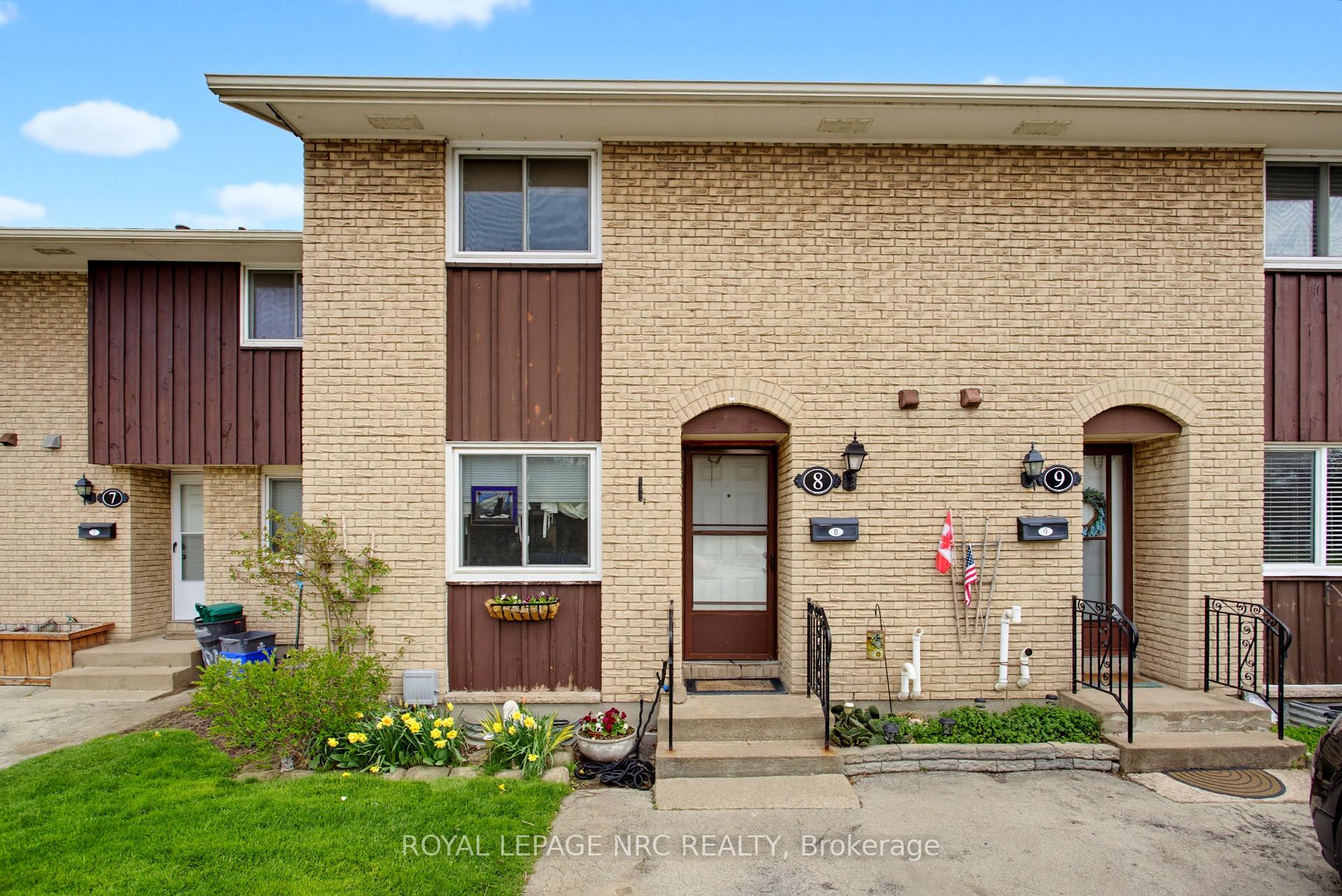 Photo 3 of Unit 8, 50 Lakeshore Road, St. Catharines, Lakeport — HOMEH