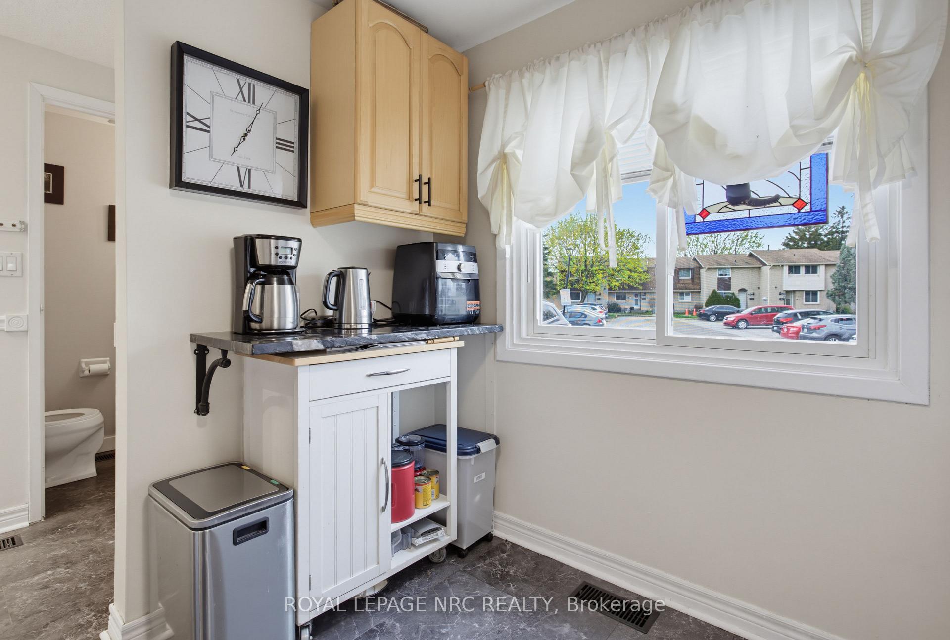 Photo 8 of Unit 8, 50 Lakeshore Road, St. Catharines, Lakeport — HOMEH