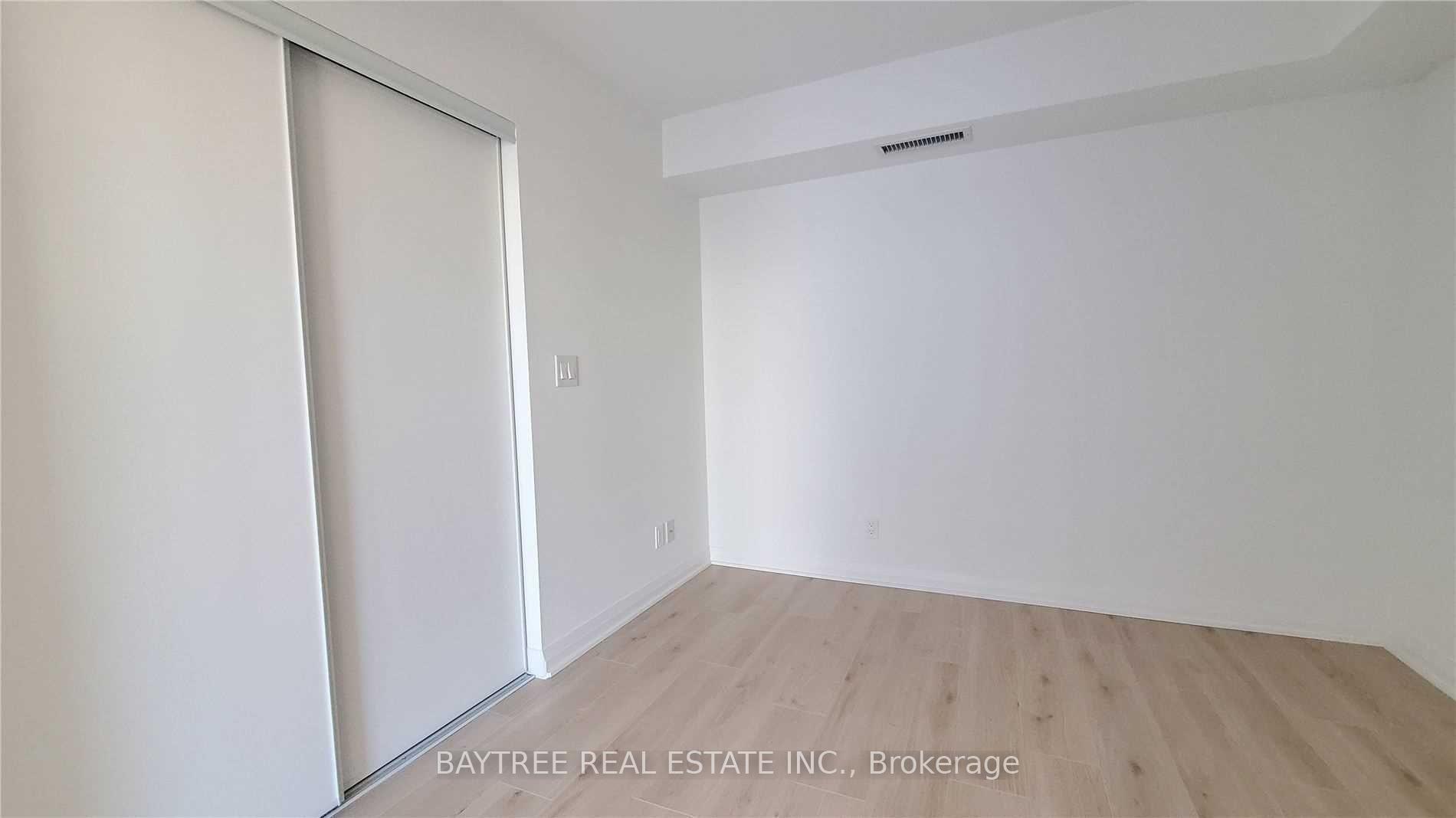 Photo 5 of Unit 305, 99 Foxbar Road, Toronto, Yonge-St. Clair — HOMEH