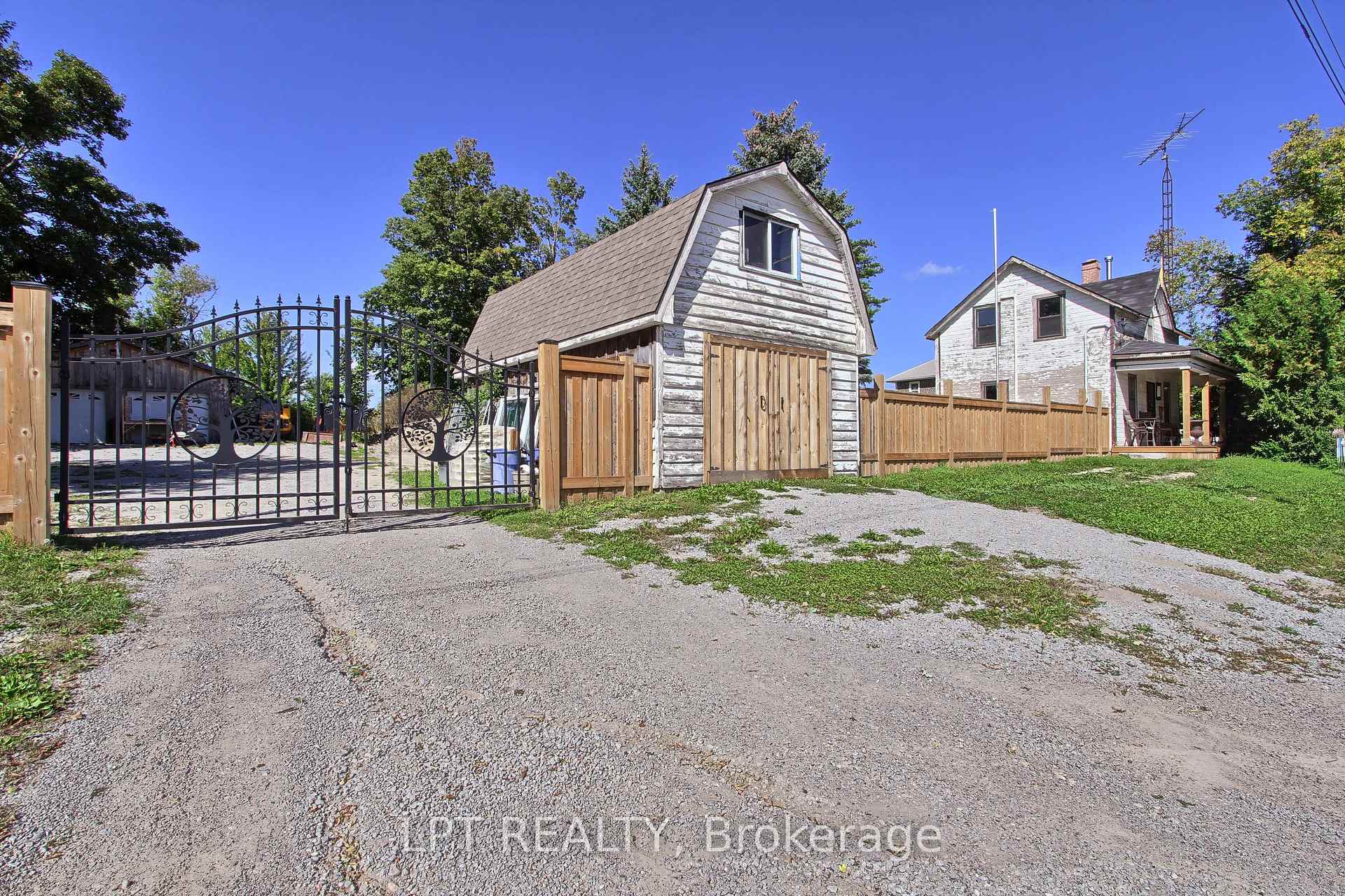 Photo 2 of 263 Glenarm Road, Kawartha Lakes, Eldon — HOMEH