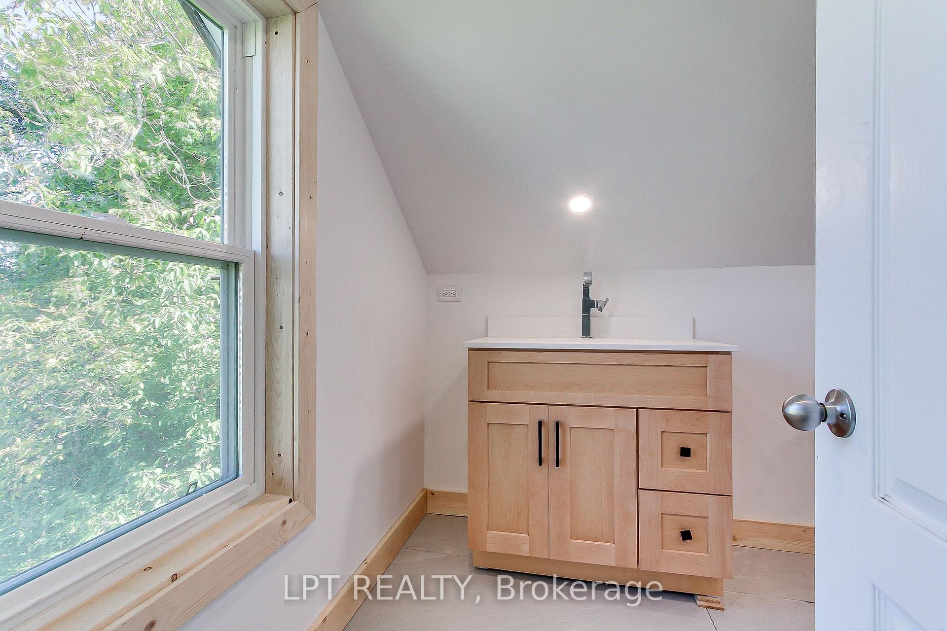Photo 18 of 263 Glenarm Road, Kawartha Lakes, Eldon — HOMEH