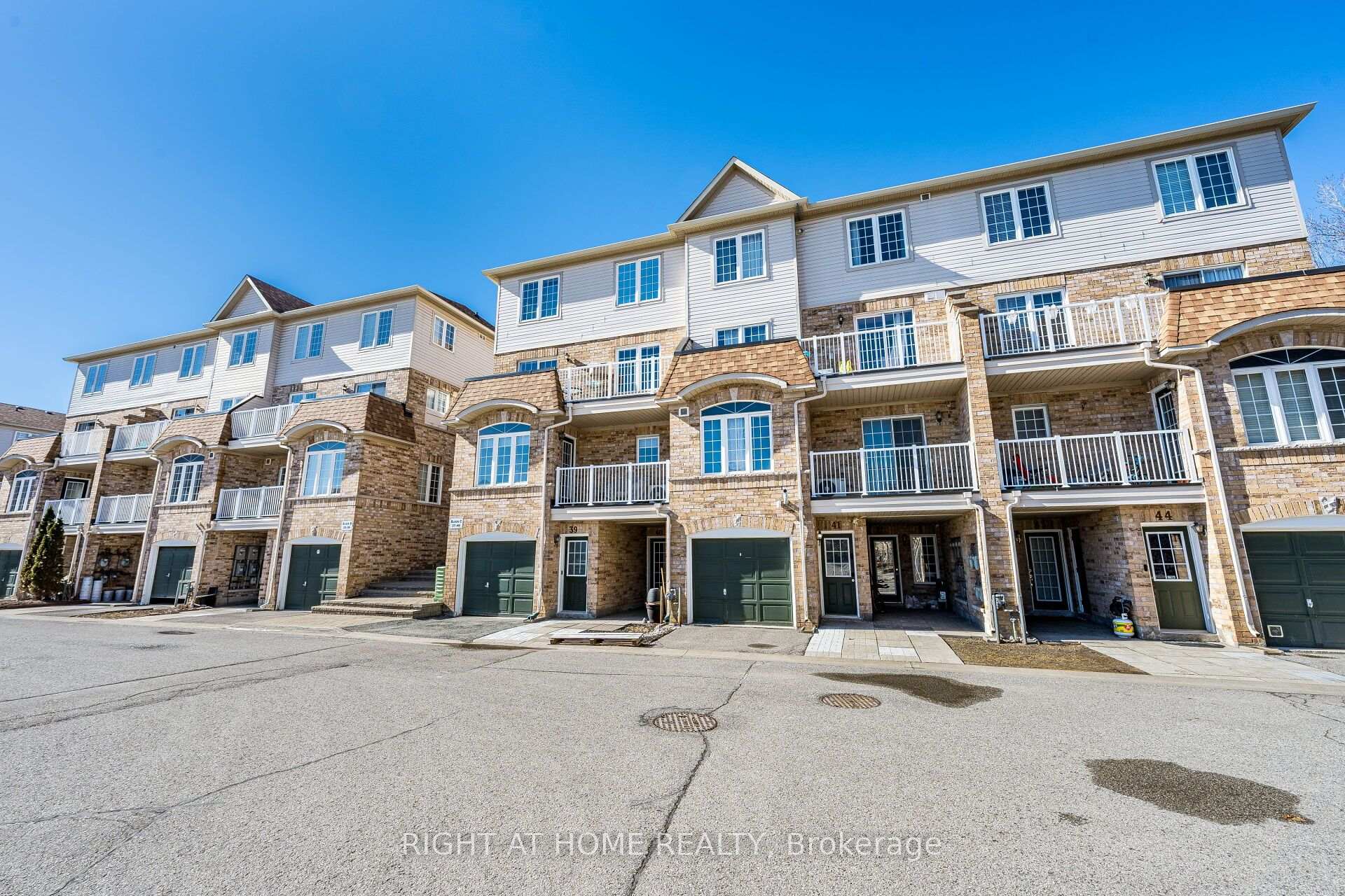 Photo of Unit 40, 200 Mclevin Avenue