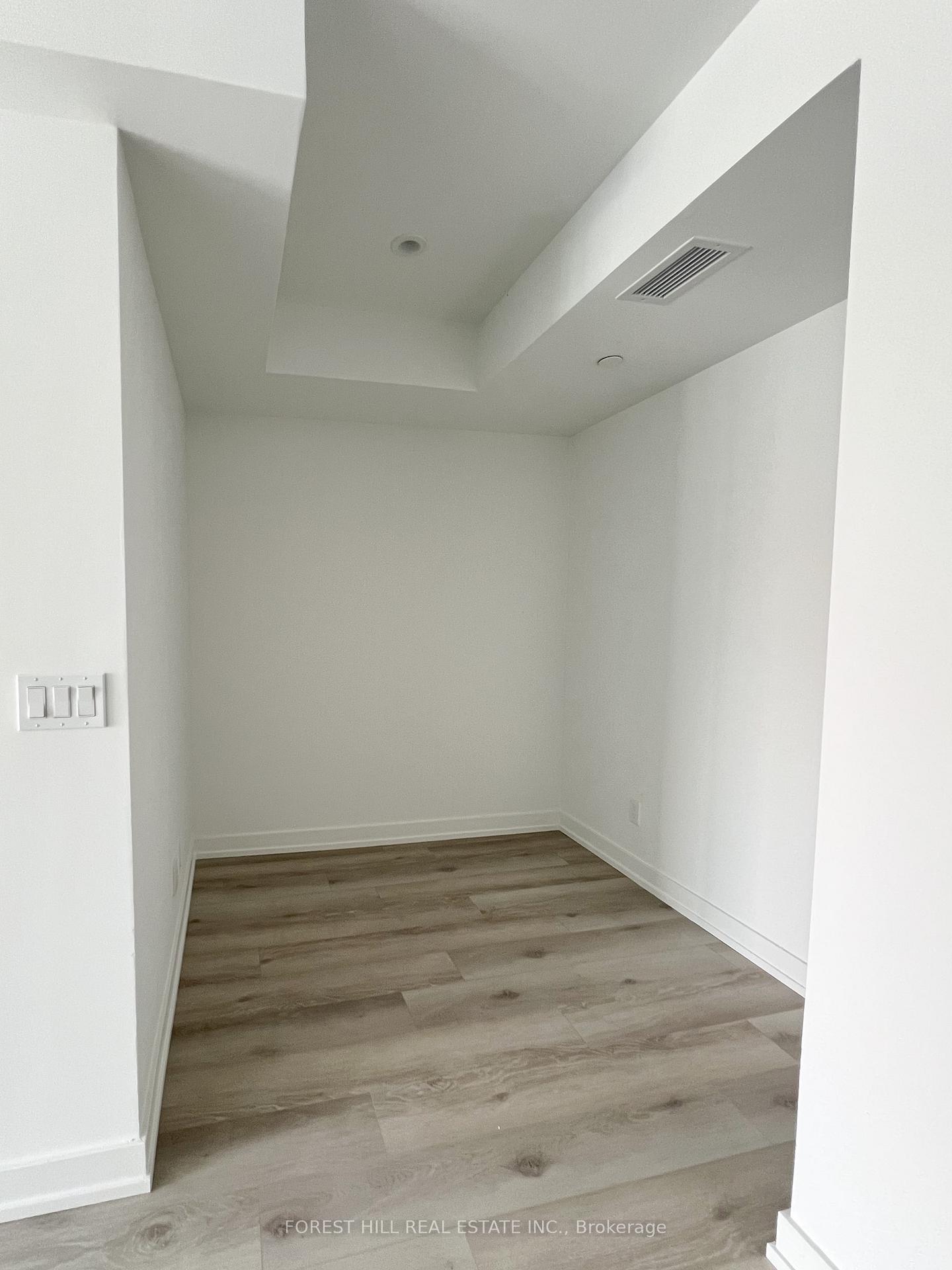Photo 4 of Unit 606, 2000 Bathurst Street, Toronto, Humewood-Cedarvale — HOMEH