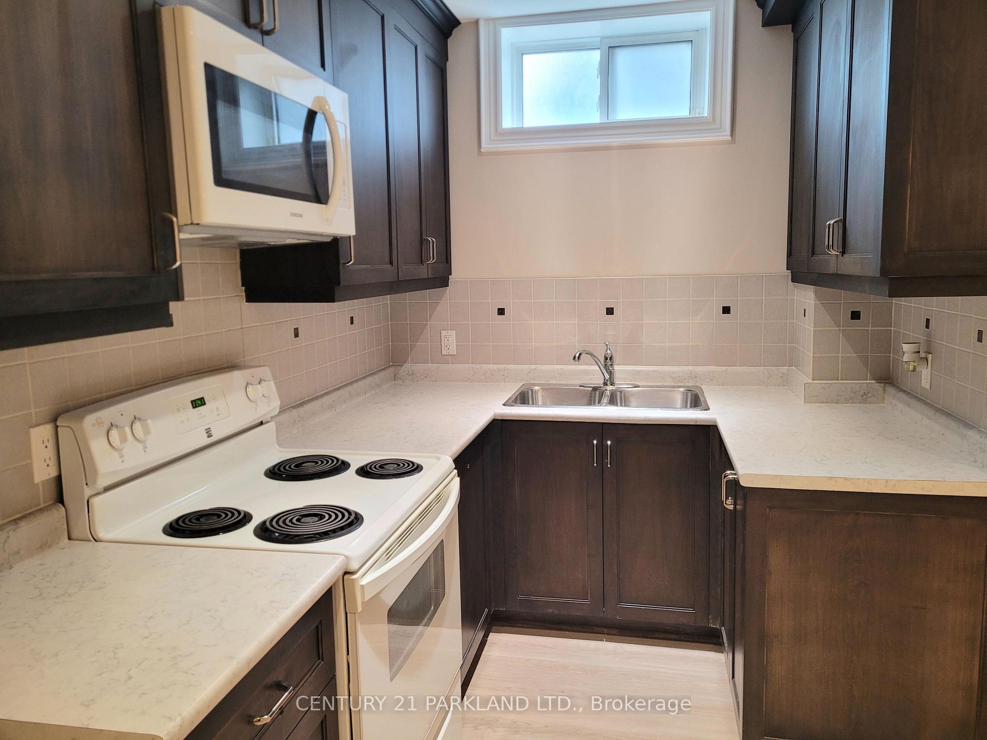 Photo 11 of 9 August Avenue, Scarborough, Oakridge — HOMEH