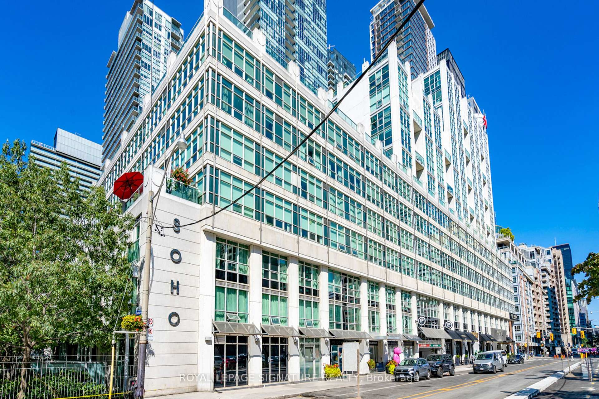 Front of Unit G25, 350 Wellington Street W