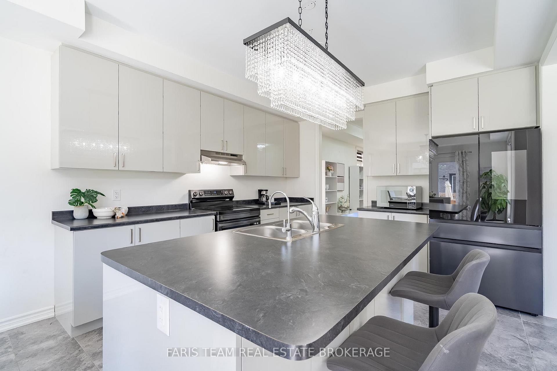 Photo 7 of 24 Sassafras Road, Springwater, Midhurst — HOMEH
