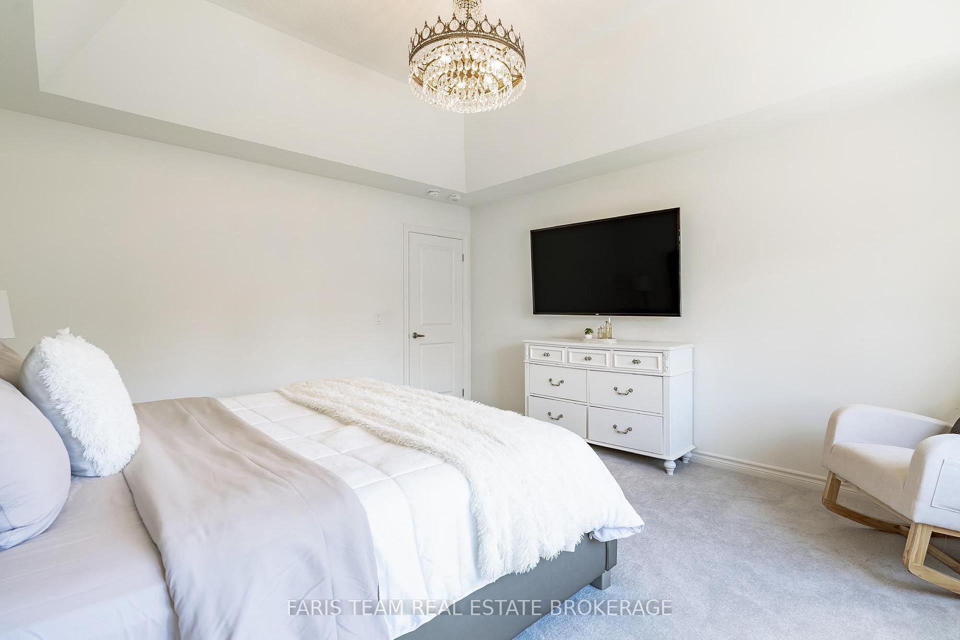 Photo 21 of 24 Sassafras Road, Springwater, Midhurst — HOMEH