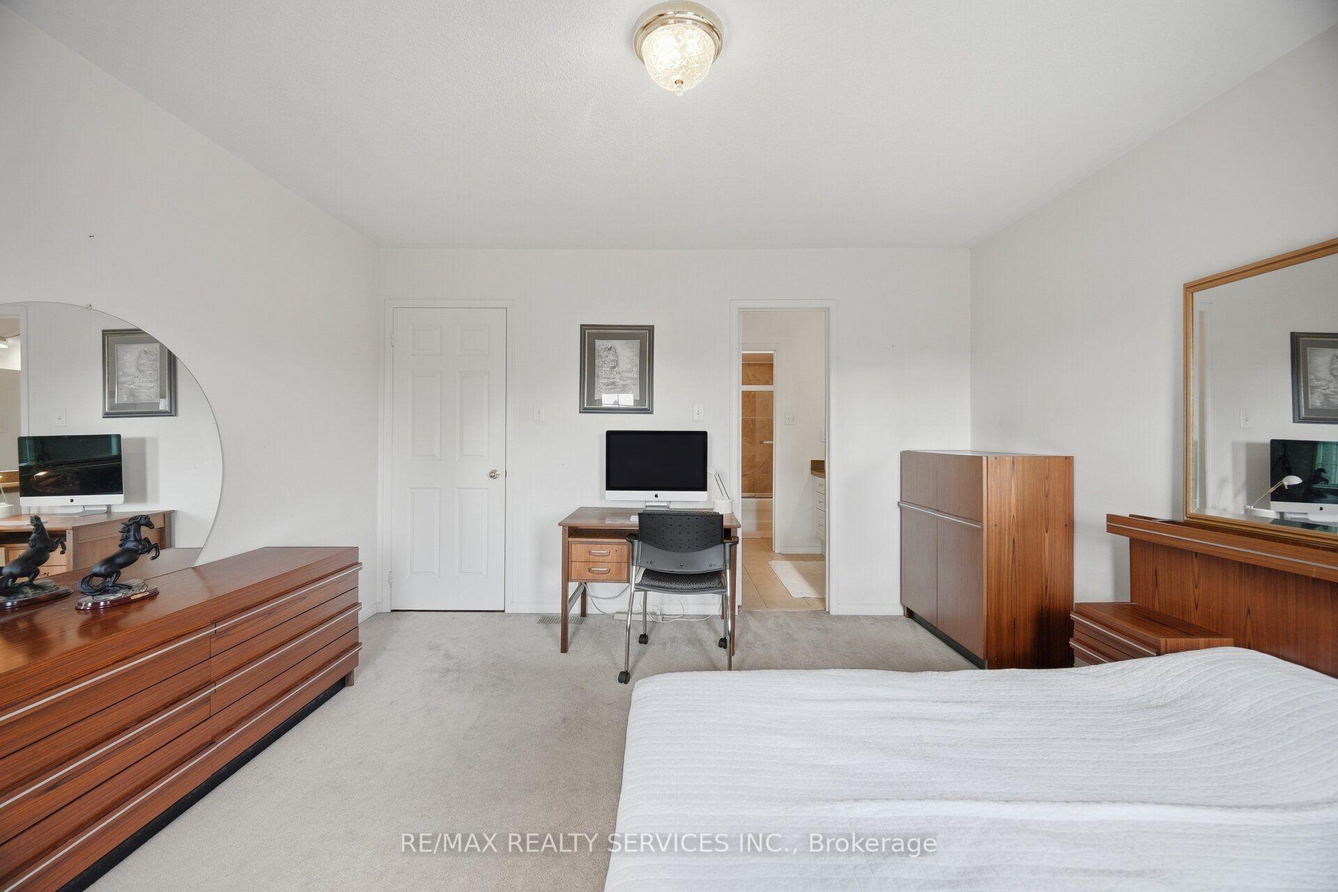 Photo 32 of 8 Riverbank Road, Brampton, Sandringham-Wellington — HOMEH
