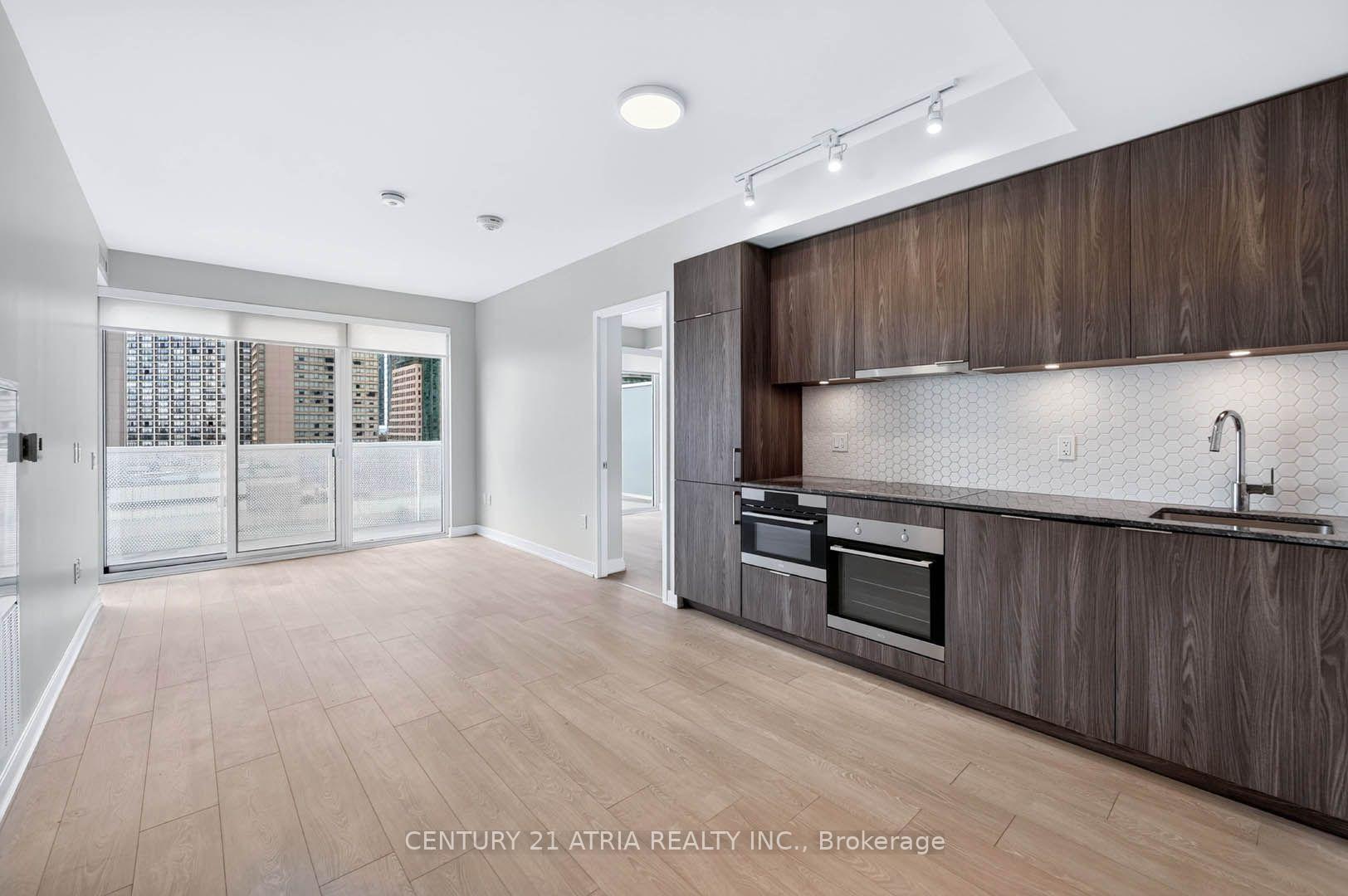 Photo 6 of Unit 1108, 15 Queens Quay E, Toronto, Waterfront Communities — HOMEH