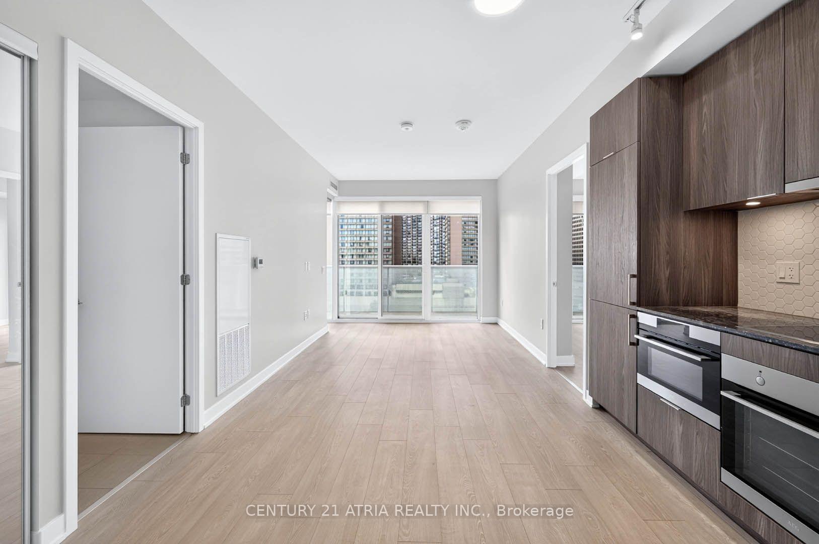 Photo 7 of Unit 1108, 15 Queens Quay E, Toronto, Waterfront Communities — HOMEH
