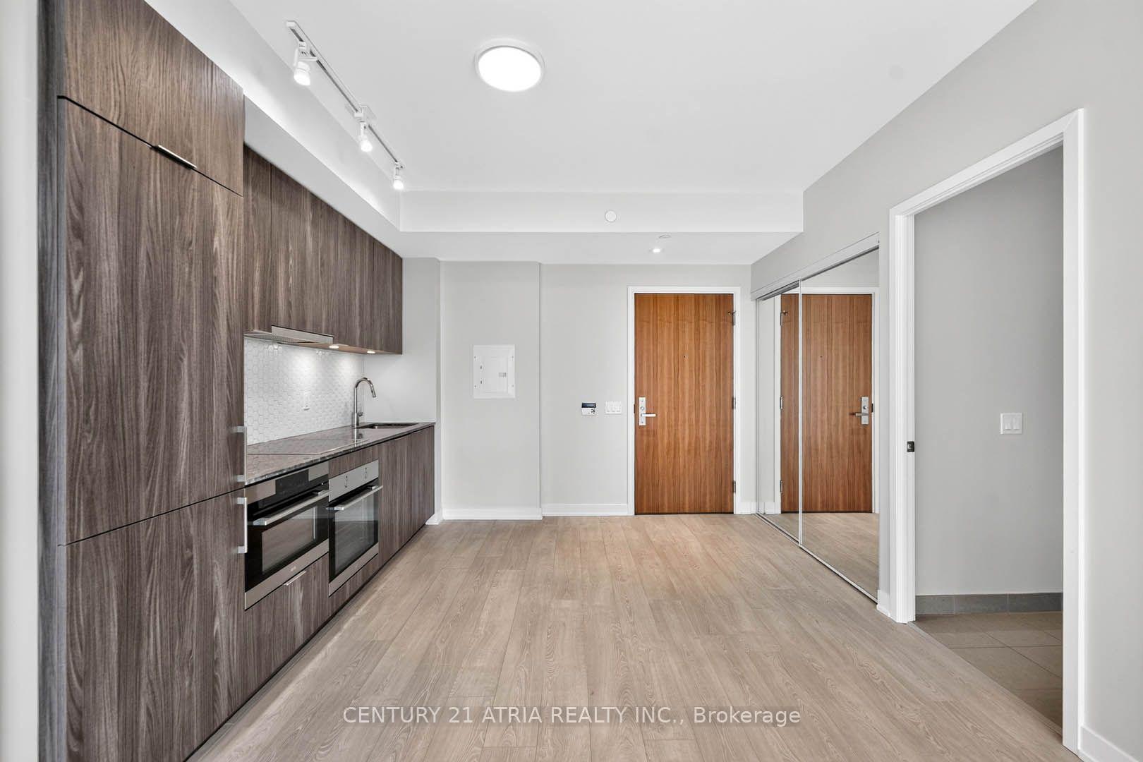 Photo 14 of Unit 1108, 15 Queens Quay E, Toronto, Waterfront Communities — HOMEH