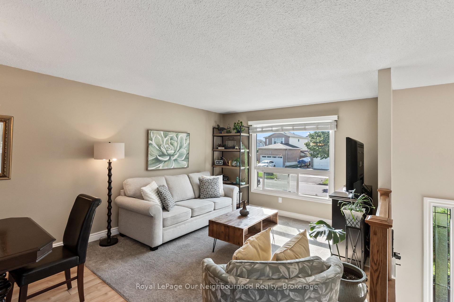 Photo 14 of 990 Renaissance Drive, Oshawa, Lakeview — HOMEH