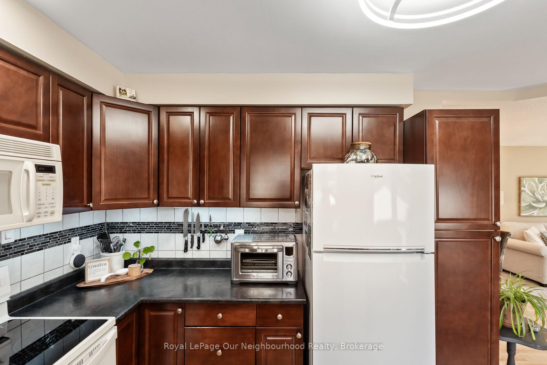Photo 22 of 990 Renaissance Drive, Oshawa, Lakeview — HOMEH