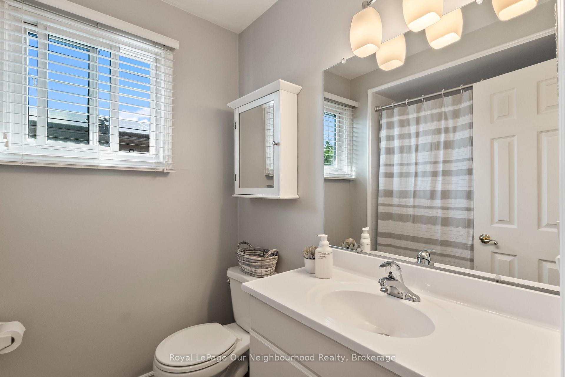 Photo 24 of 990 Renaissance Drive, Oshawa, Lakeview — HOMEH
