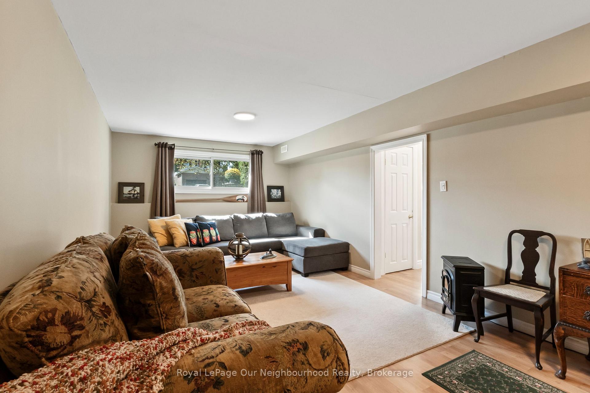 Photo 33 of 990 Renaissance Drive, Oshawa, Lakeview — HOMEH