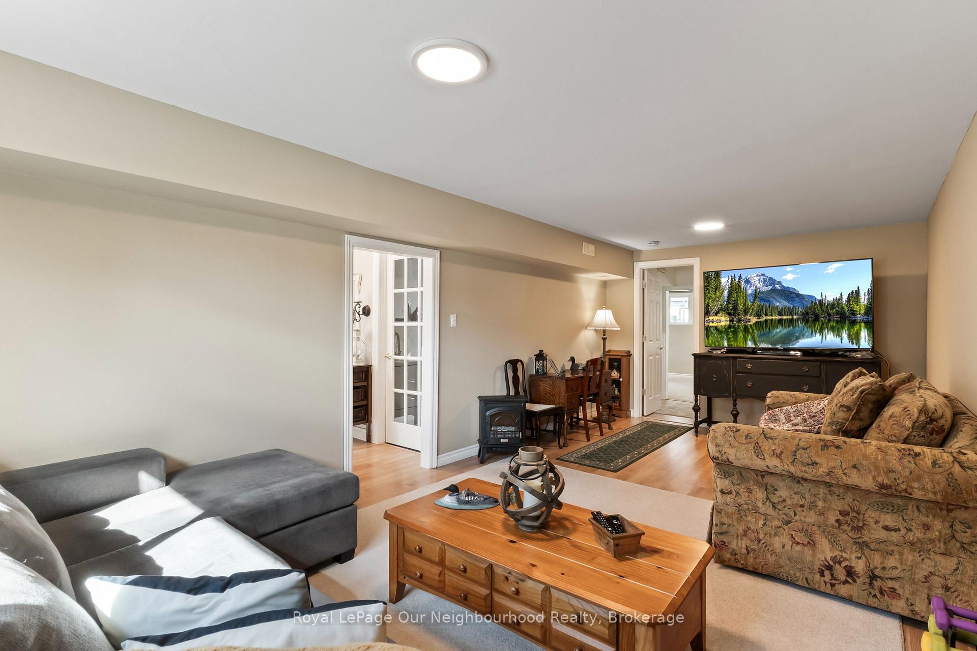 Photo 34 of 990 Renaissance Drive, Oshawa, Lakeview — HOMEH
