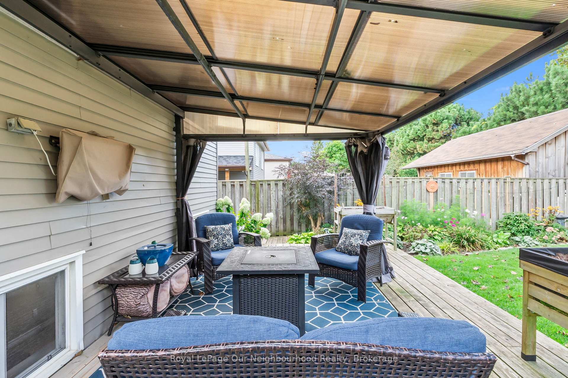 Photo 45 of 990 Renaissance Drive, Oshawa, Lakeview — HOMEH