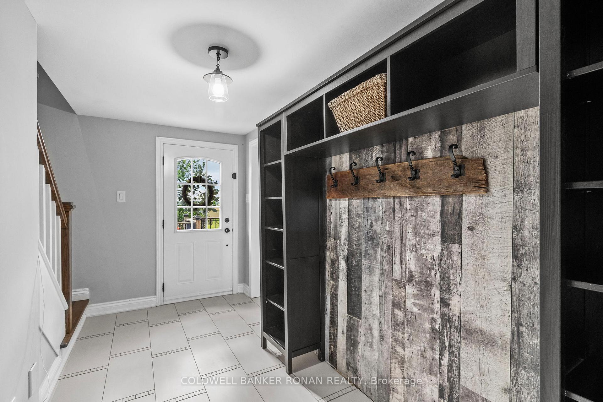 Photo 3 of 5065 10th Line, New Tecumseth, Rural New Tecumseth — HOMEH