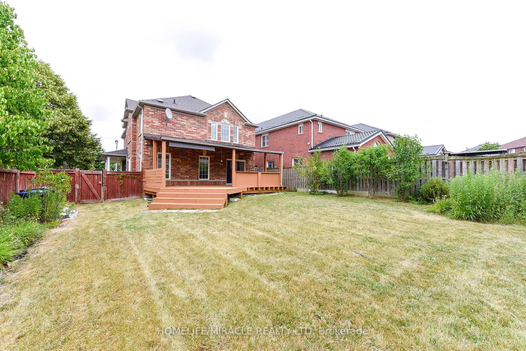 Photo 19 of 25 Blackcherry Lane, Brampton, Sandringham-Wellington — HOMEH