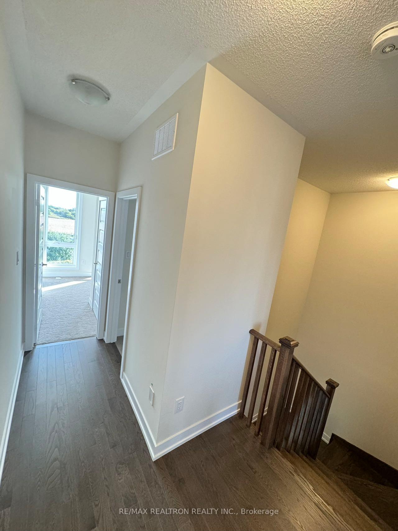 Photo 30 of 43 Mikayla Lane, Markham, Cornell — HOMEH