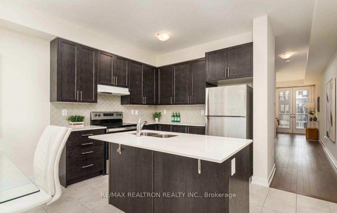 Photo 8 of 43 Mikayla Lane, Markham, Cornell — HOMEH