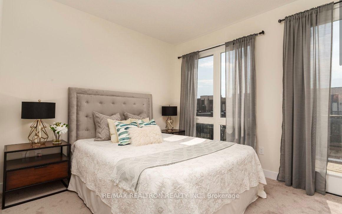 Photo 22 of 43 Mikayla Lane, Markham, Cornell — HOMEH