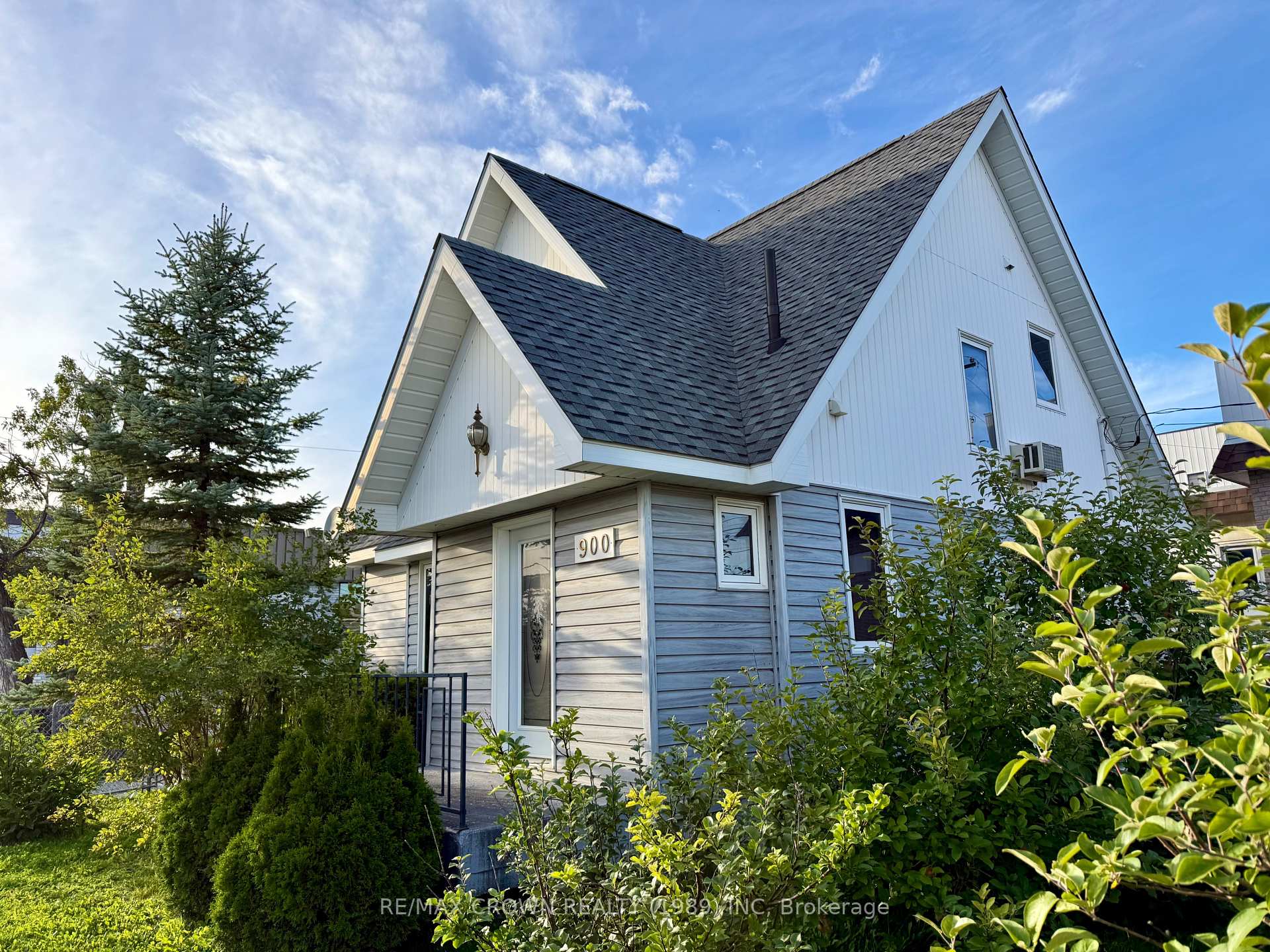 Photo 11 of 900 Prince Street, Hearst — HOMEH