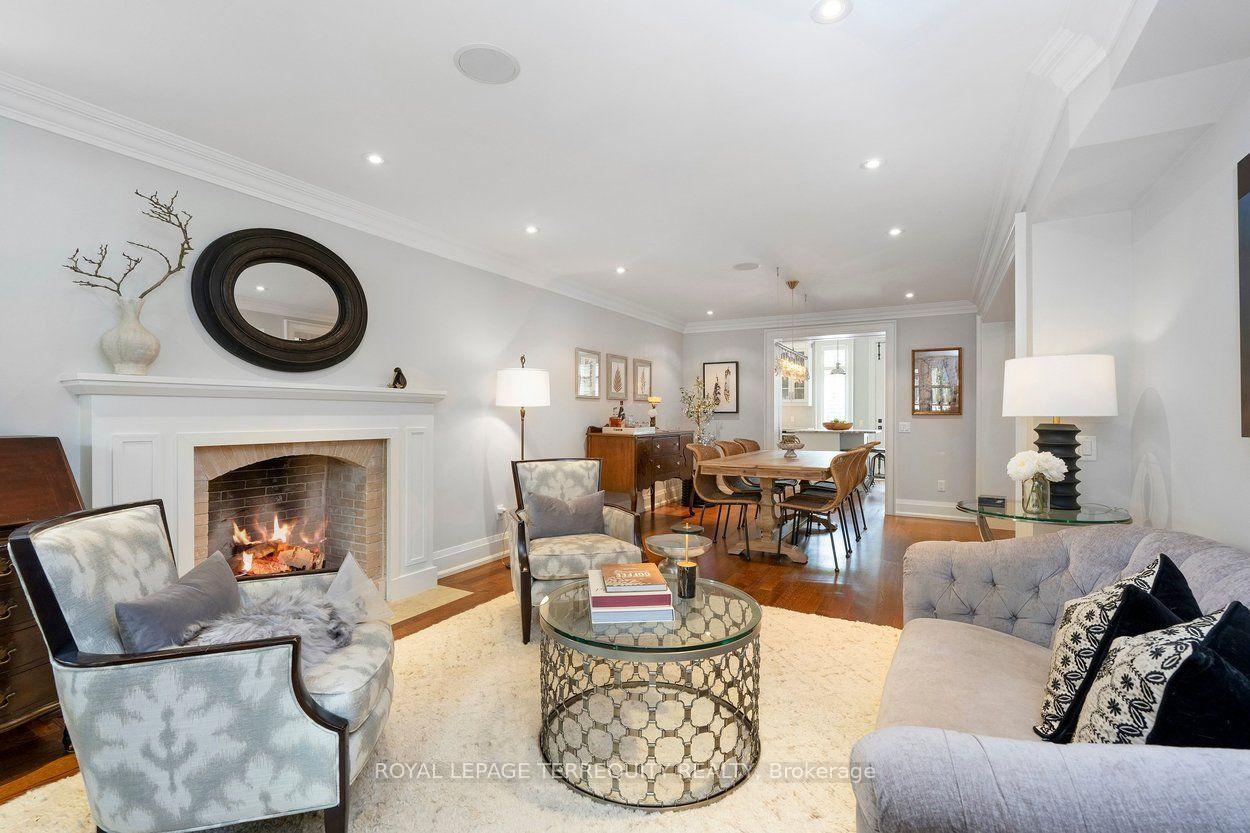 Photo 10 of 99 Dunedin Drive, Etobicoke, Kingsway South — HOMEH