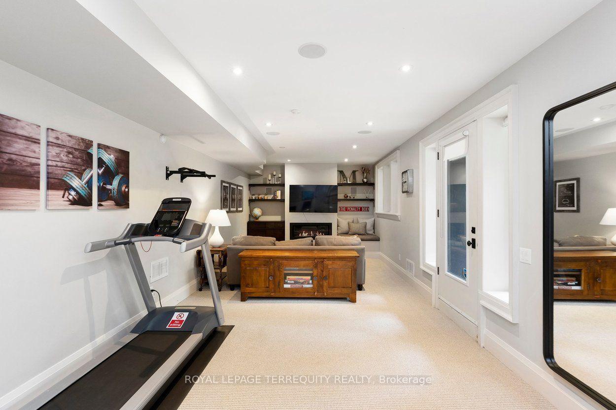 Photo 26 of 99 Dunedin Drive, Etobicoke, Kingsway South — HOMEH