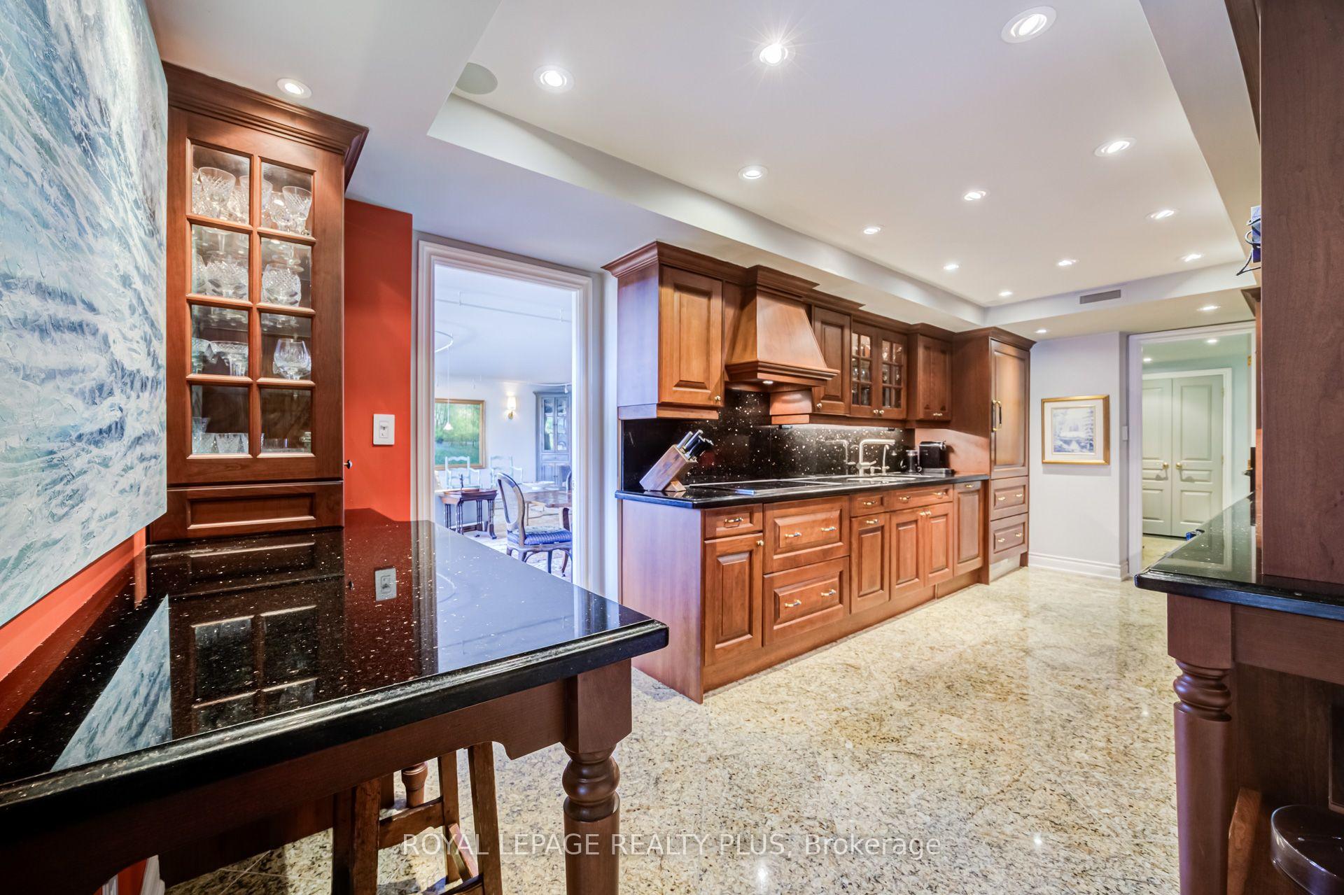 Photo 15 of Unit 704, 260 Heath Street W, Toronto, Forest Hill South — HOMEH