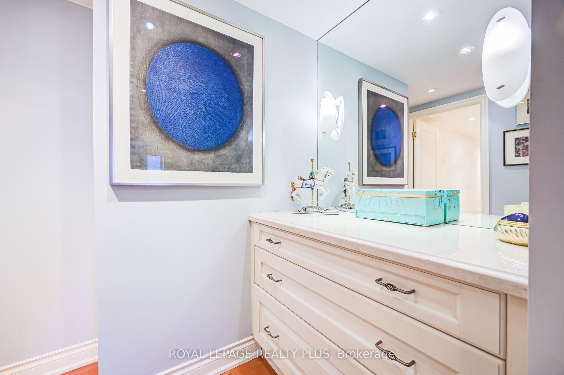 Photo 18 of Unit 704, 260 Heath Street W, Toronto, Forest Hill South — HOMEH