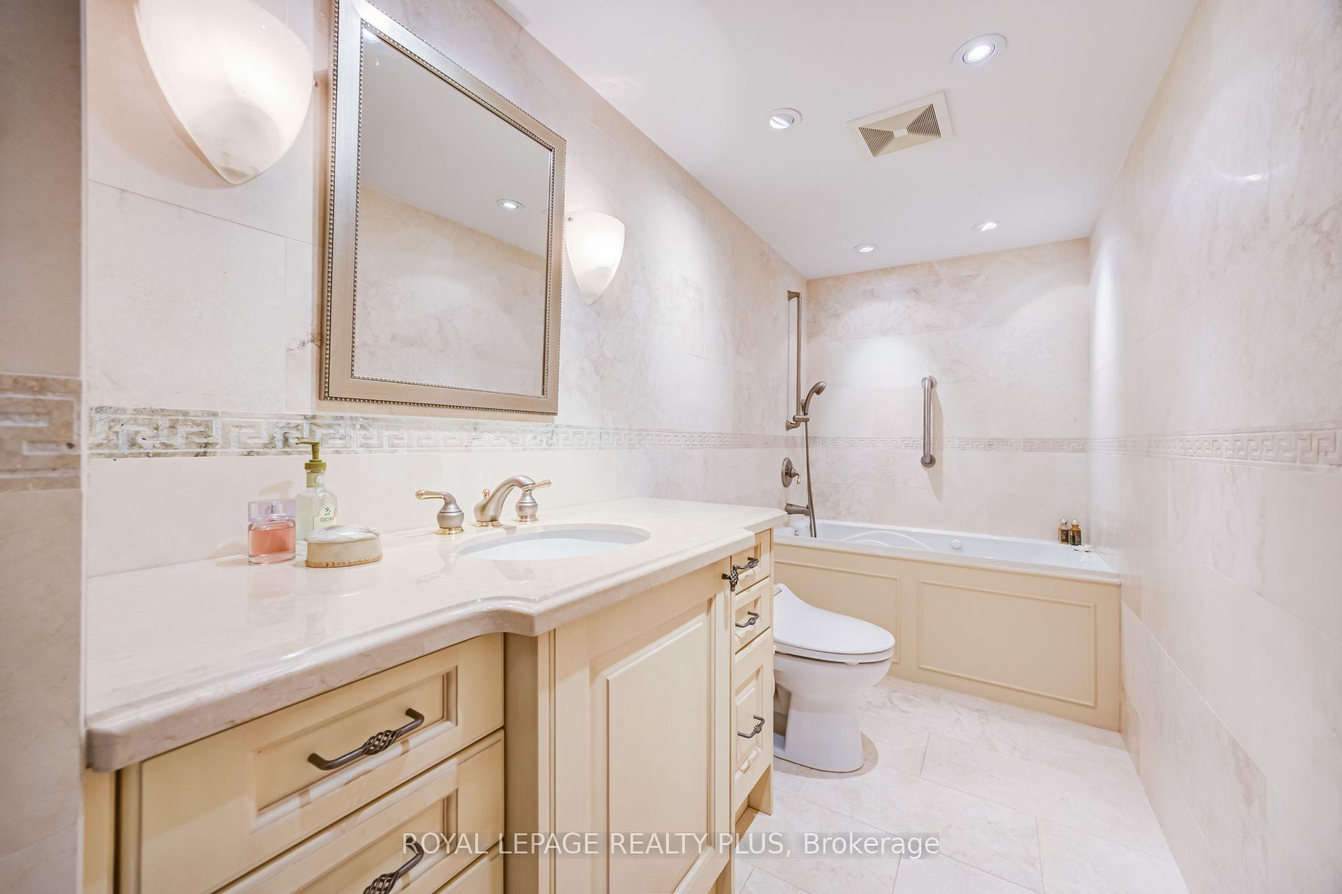 Photo 19 of Unit 704, 260 Heath Street W, Toronto, Forest Hill South — HOMEH