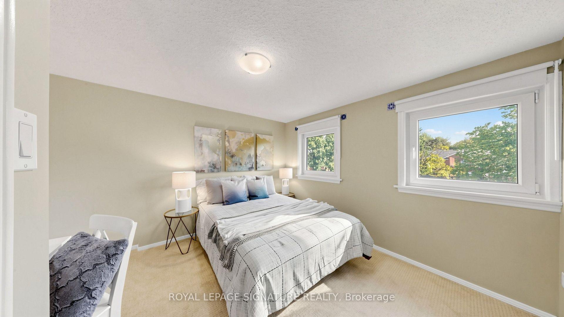 Photo 16 of 16 Meyer Circle, Markham, Markham Village — HOMEH