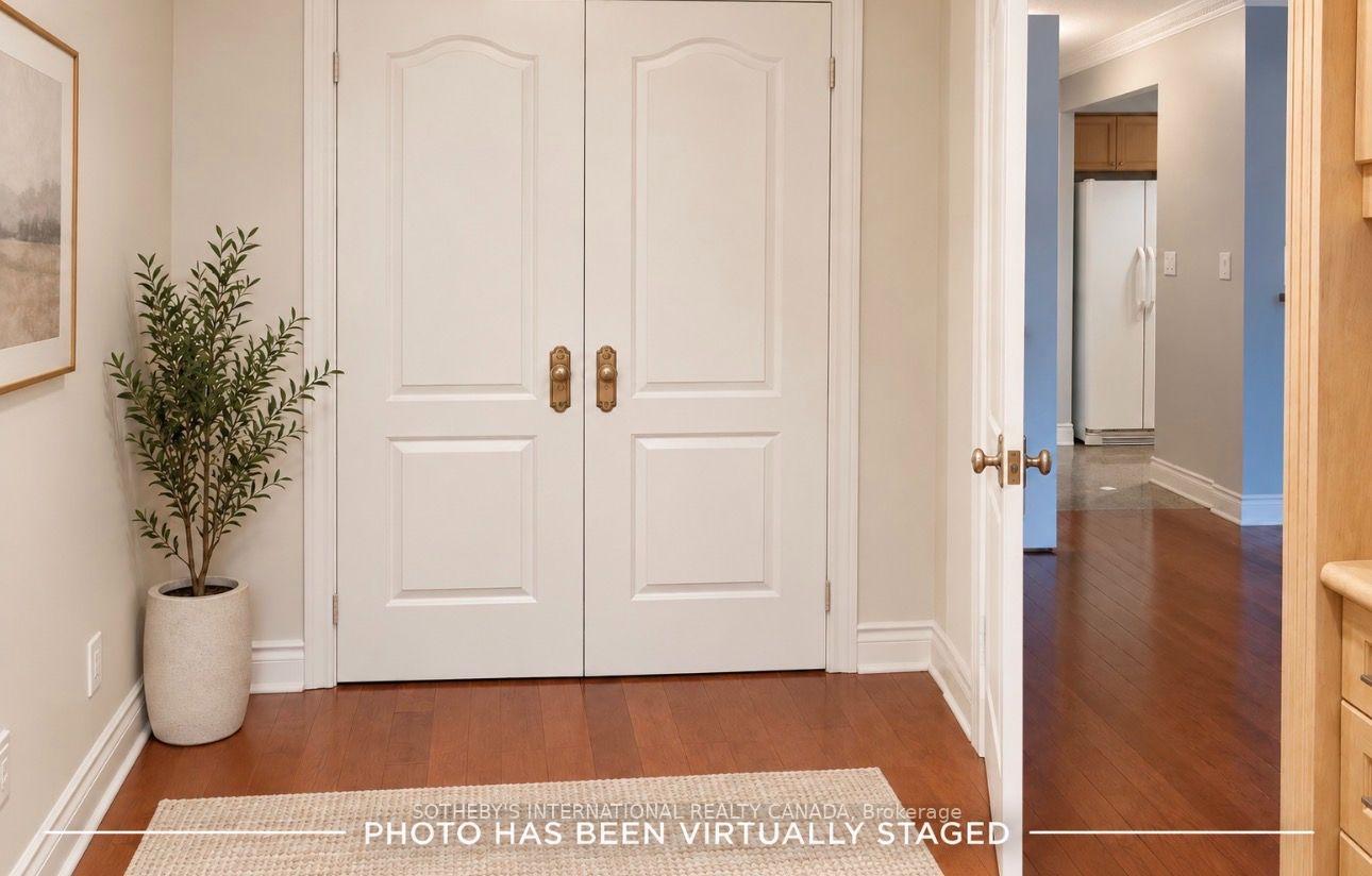 Photo 2 of Unit 404, 800 Spadina Road, Toronto, Forest Hill South — HOMEH