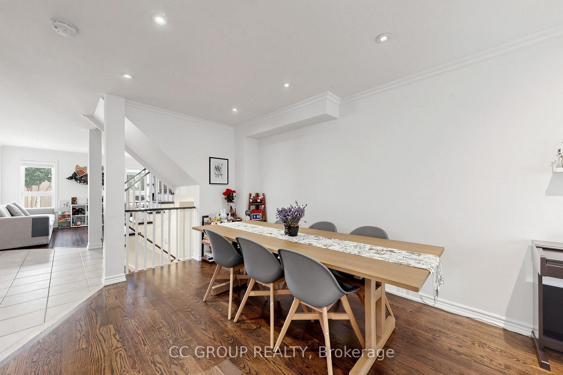 Photo 4 of 34 Glendennan Avenue, Markham, Cornell — HOMEH