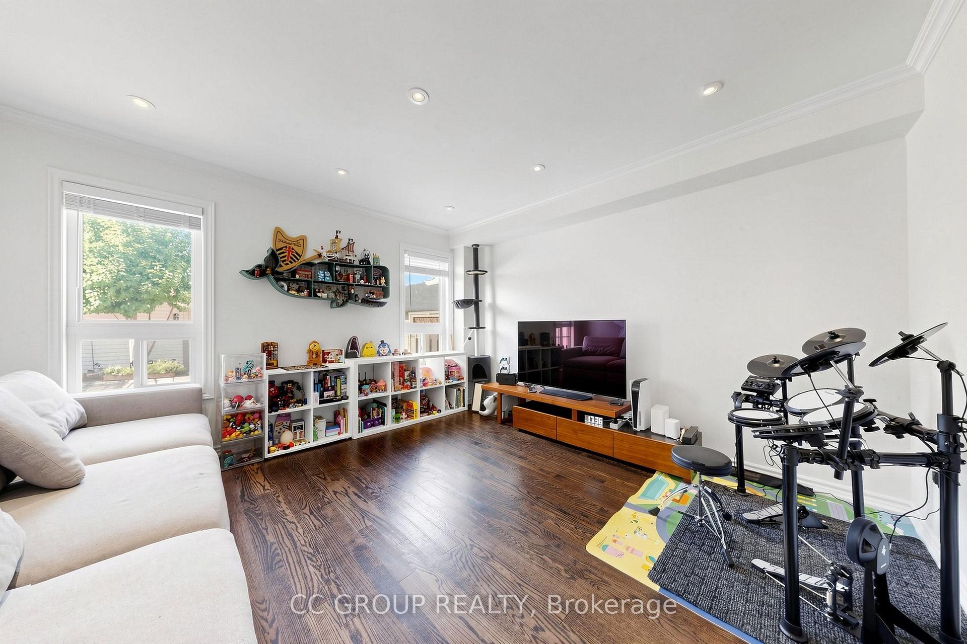 Photo 14 of 34 Glendennan Avenue, Markham, Cornell — HOMEH