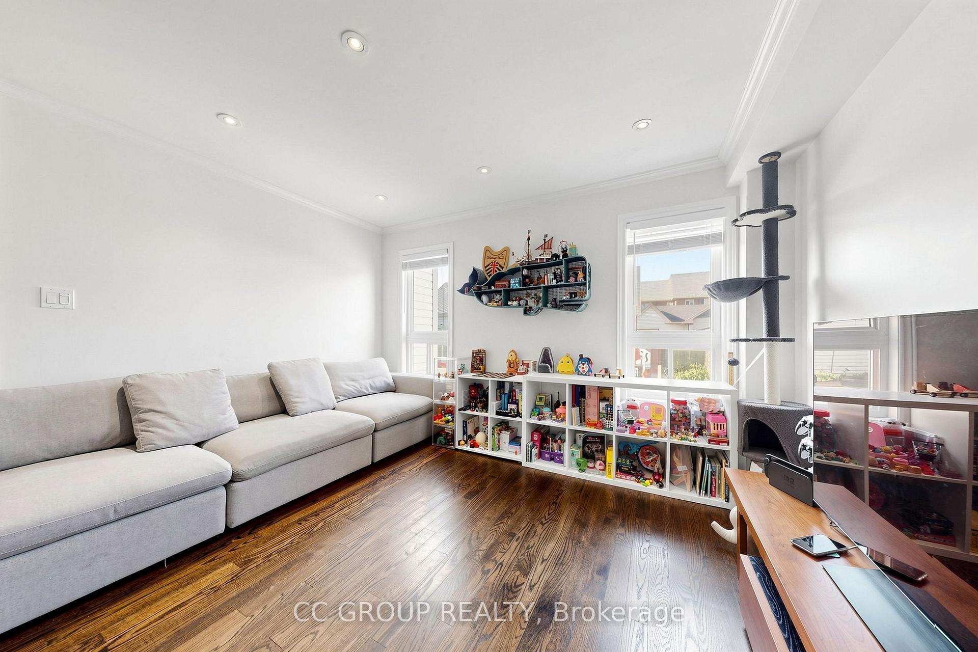 Photo 15 of 34 Glendennan Avenue, Markham, Cornell — HOMEH