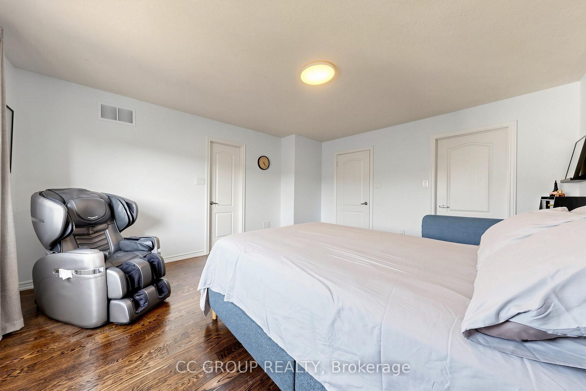Photo 20 of 34 Glendennan Avenue, Markham, Cornell — HOMEH