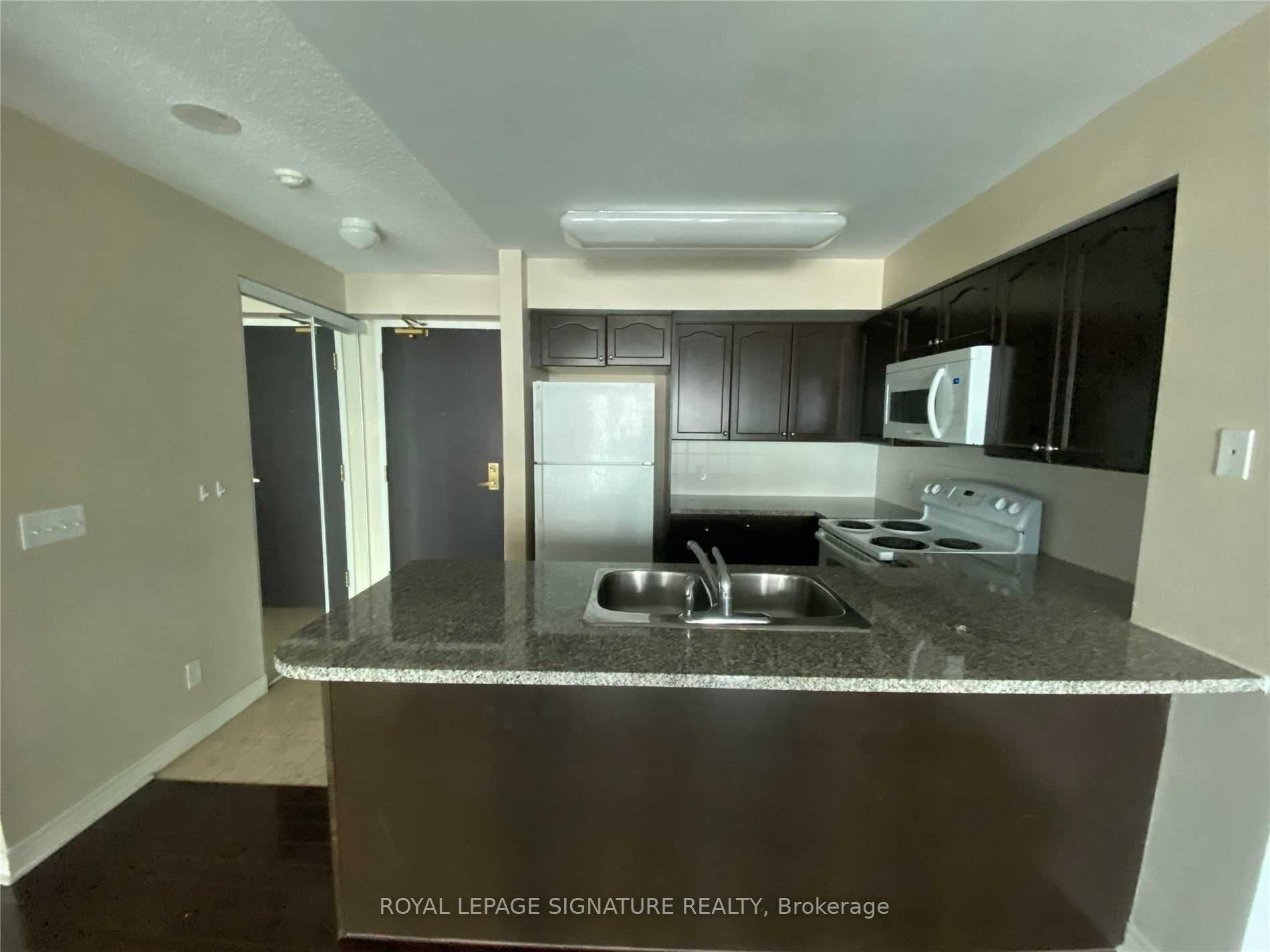 Photo 3 of Unit 1503, 51 Lower Simcoe Street, Toronto, Waterfront Communities — HOMEH