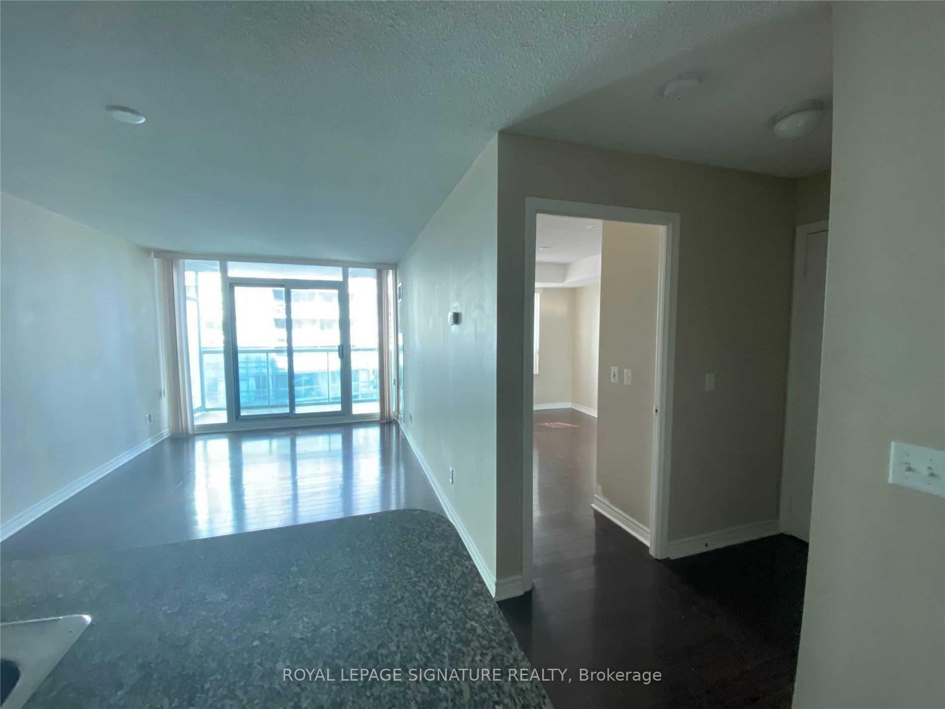 Photo 4 of Unit 1503, 51 Lower Simcoe Street, Toronto, Waterfront Communities — HOMEH