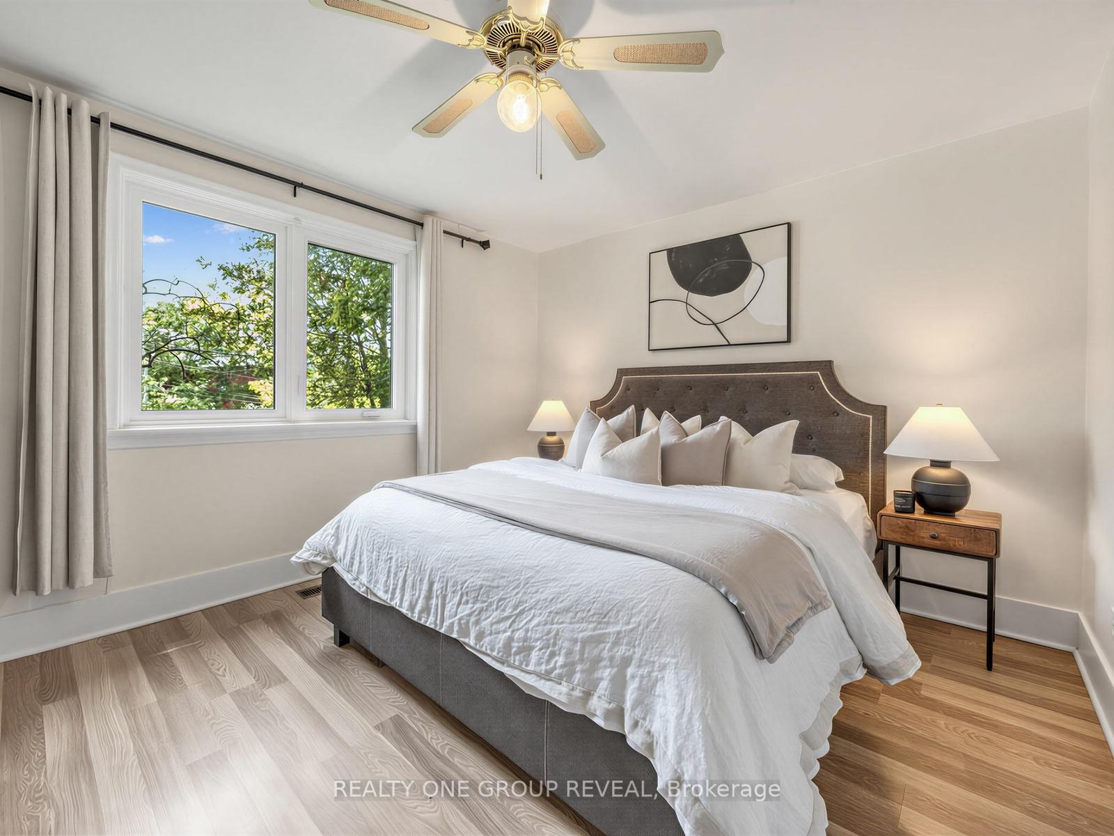 Photo 5 of 26 Glen Everest Road, Scarborough, Birchcliffe-Cliffside — HOMEH