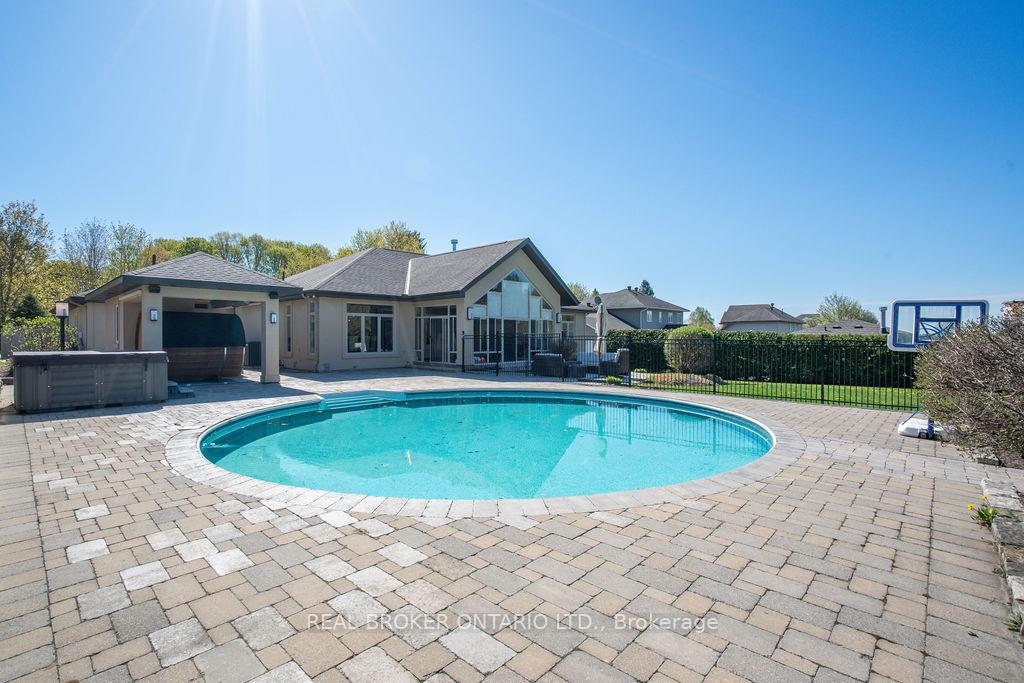 Photo 3 of 535 Brule Road, Sault Ste Marie, West — HOMEH