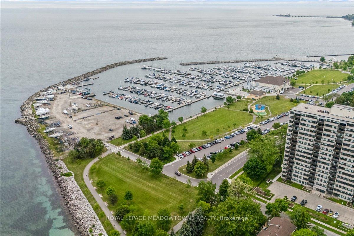 Photo of Unit 1601, 2263 Marine Drive