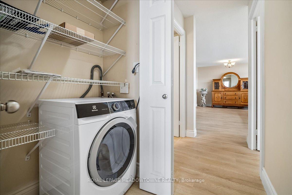 Photo 15 of Unit 1601, 2263 Marine Drive, Oakville, Bronte — HOMEH