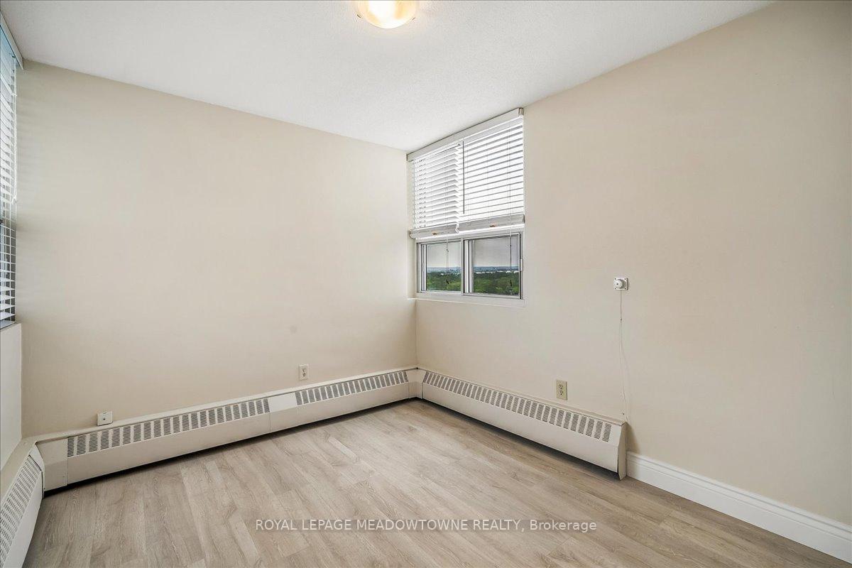 Photo 19 of Unit 1601, 2263 Marine Drive, Oakville, Bronte — HOMEH