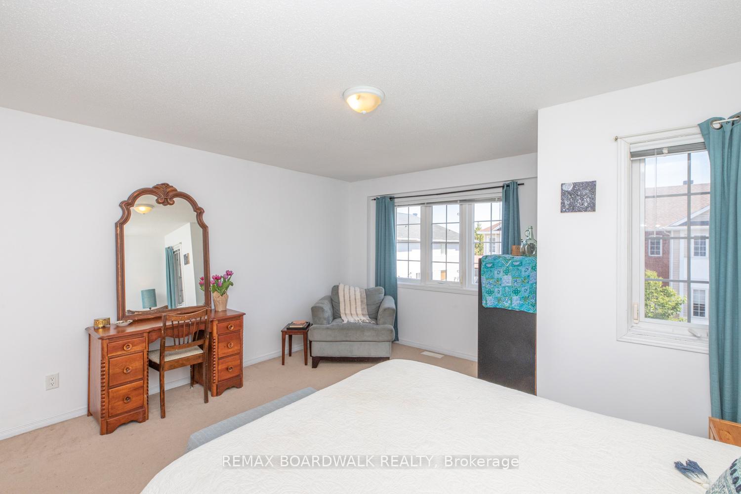 Photo 22 of 112 Wharhol Private, Ottawa, Westcliffe Estates — HOMEH