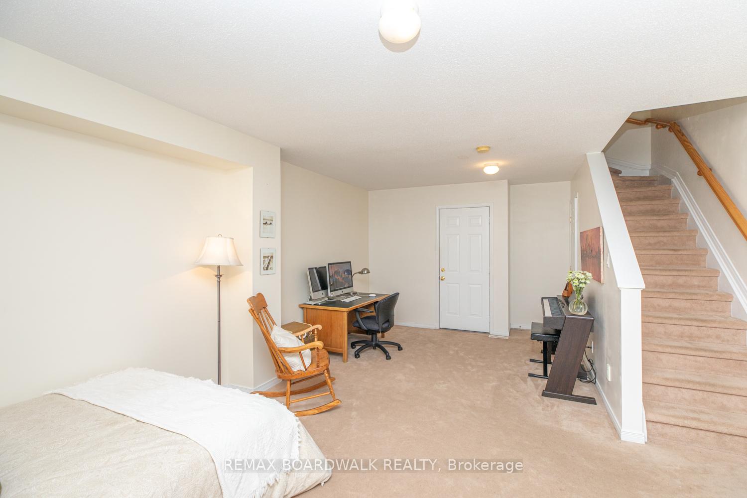 Photo 32 of 112 Wharhol Private, Ottawa, Westcliffe Estates — HOMEH
