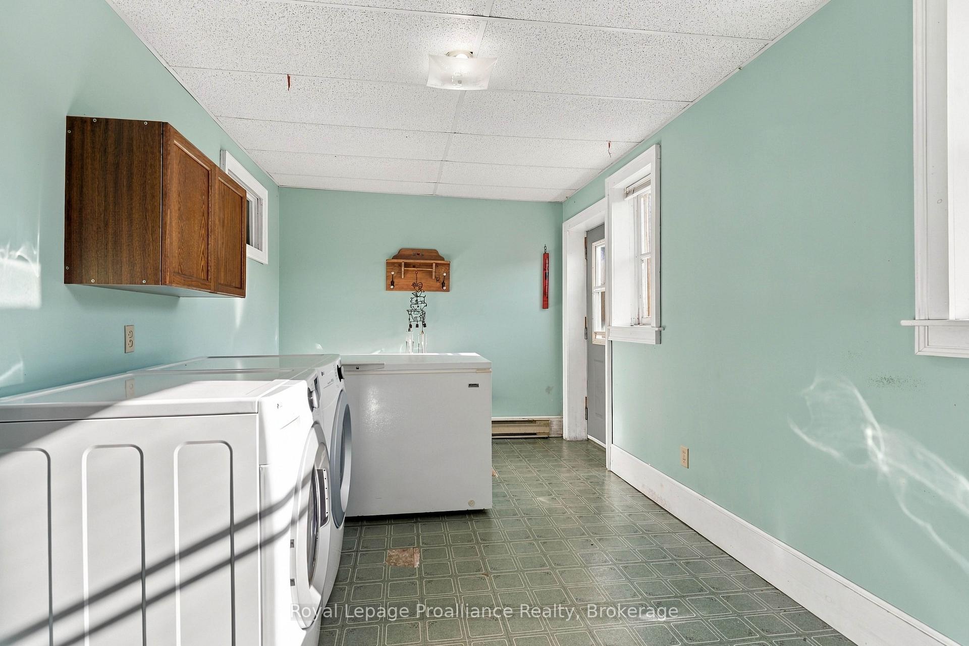 Photo 14 of 661 County Road 10, Prince Edward County, Picton — HOMEH