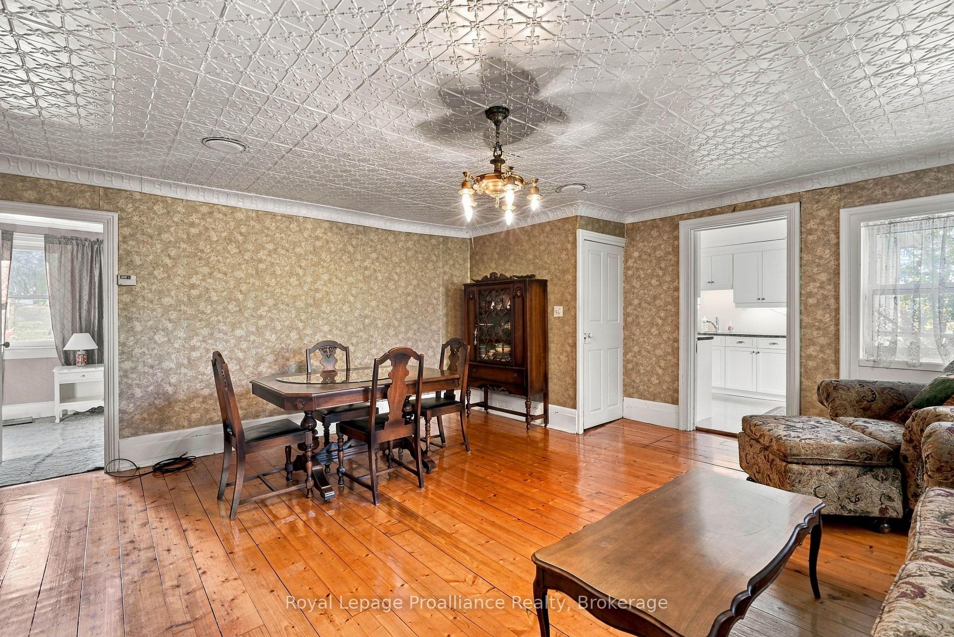 Photo 18 of 661 County Road 10, Prince Edward County, Picton — HOMEH